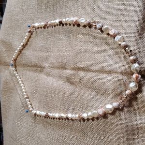 Vintage 28" multicolor tan and cream beaded necklace